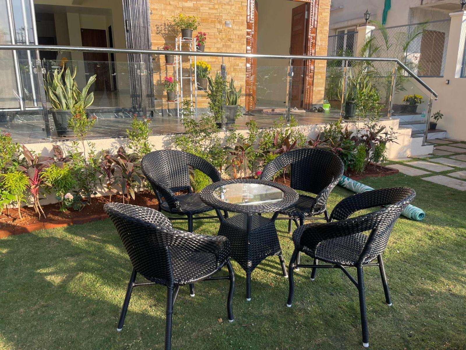 לונבלה Lavish Villa - 3 Bhk Pool With Lawn מראה חיצוני תמונה