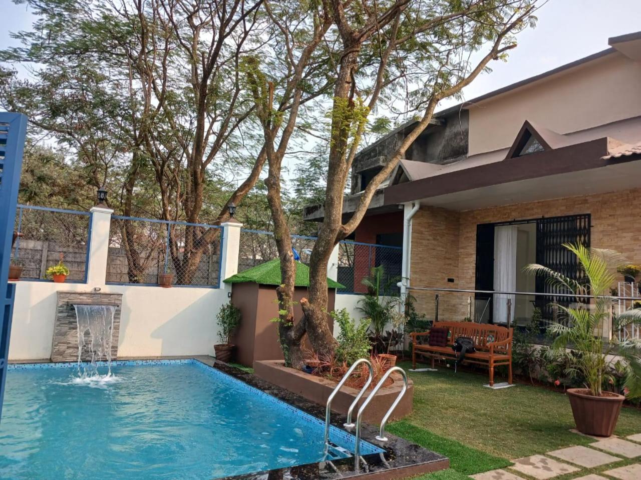 לונבלה Lavish Villa - 3 Bhk Pool With Lawn מראה חיצוני תמונה